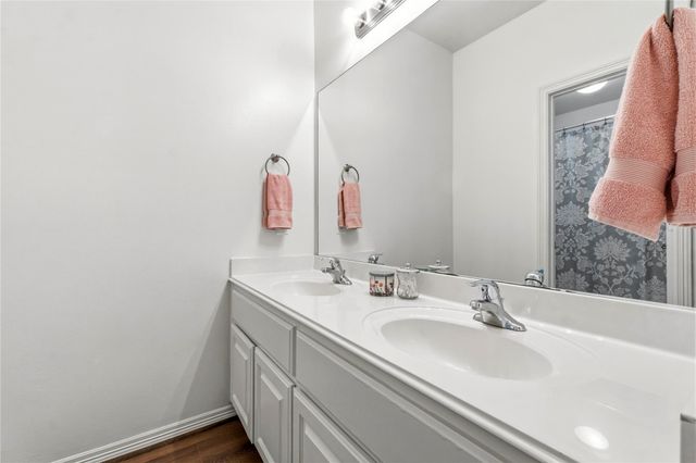 4906 Canterbury Way, Houston, TX 77069
