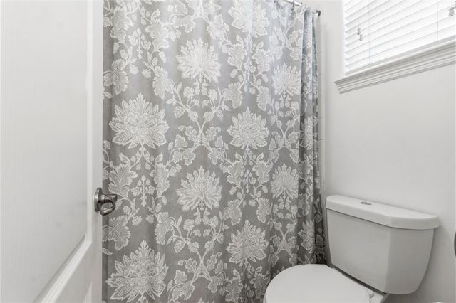 4906 Canterbury Way, Houston, TX 77069