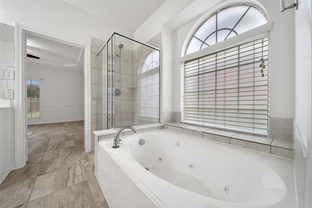 714 Stubbs Bend Drive, Rosenberg, TX 77469