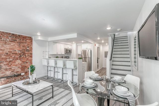 541 E GIRARD AVE, Philadelphia, PA 19125