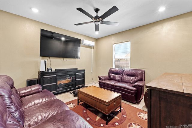 1919 Hackamore, San Antonio, TX 78227