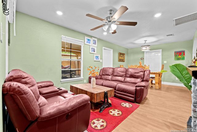 1919 Hackamore, San Antonio, TX 78227