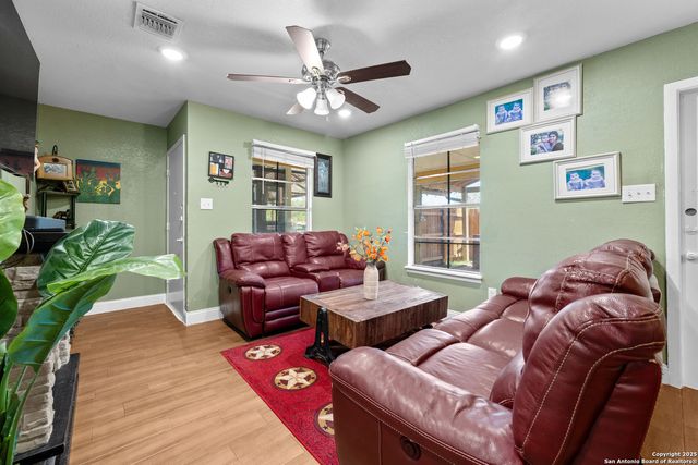 1919 Hackamore, San Antonio, TX 78227