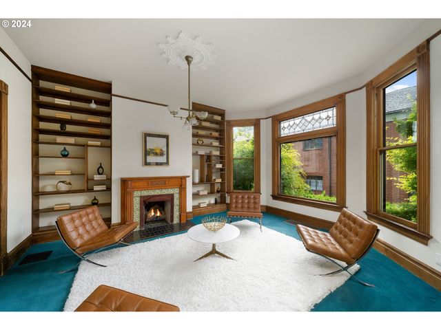 726 Nw 22ND Ave, Portland, OR 97210