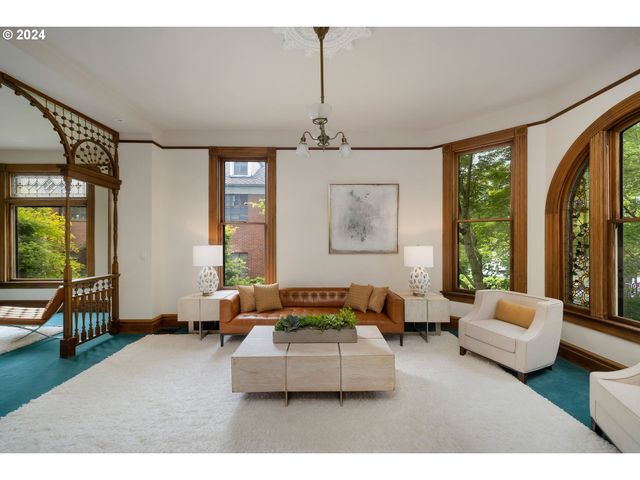 726 Nw 22ND Ave, Portland, OR 97210