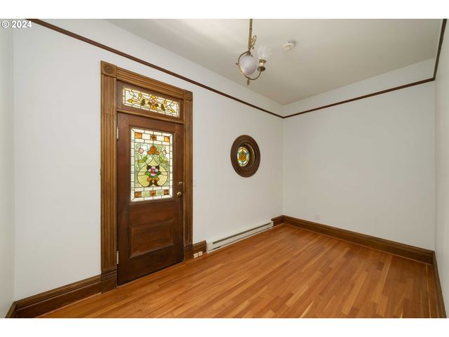 726 Nw 22ND Ave, Portland, OR 97210