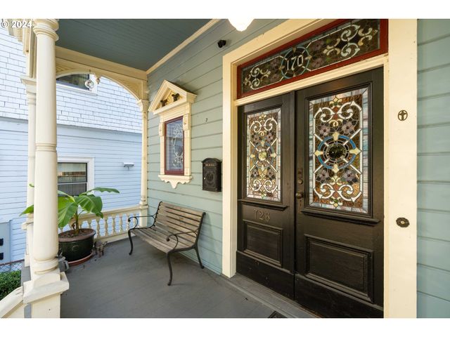 726 Nw 22ND Ave, Portland, OR 97210