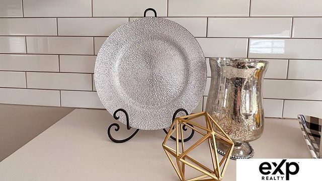 7919 N 93rd Street, Omaha, NE 68122