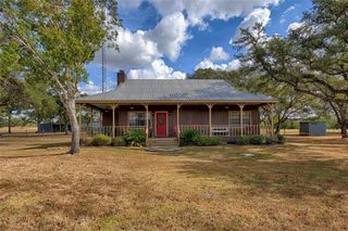 1185 County Road 146, Hallettsville, TX 77964