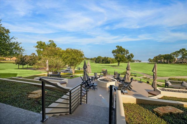 203 Hampton Glen Road, Montgomery, TX 77356