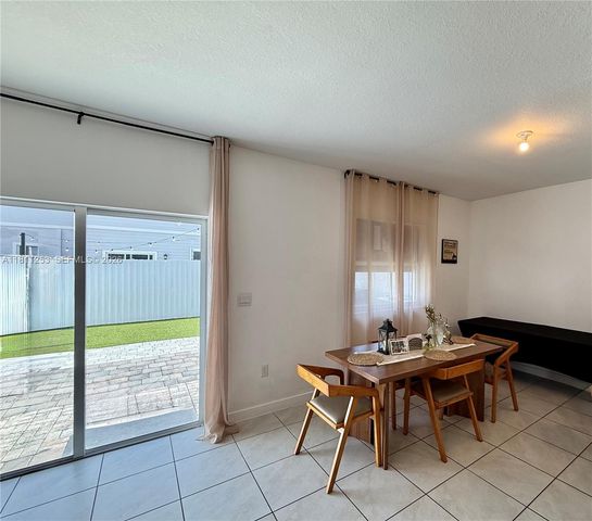 907 SE 17th Court, Homestead, FL 33034