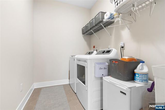 4 Aspen Drive, Cedar Grove, NJ 07009