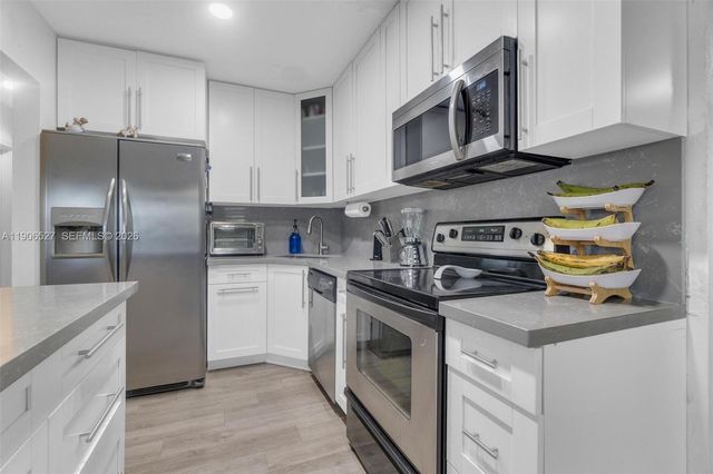 3610 NW 171st St, Miami Gardens, FL 33056