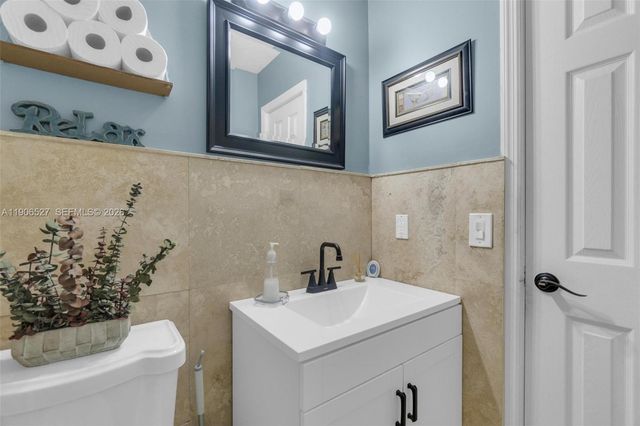 3610 NW 171st St, Miami Gardens, FL 33056