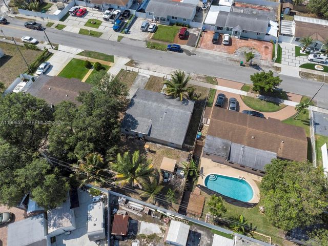 3610 NW 171st St, Miami Gardens, FL 33056