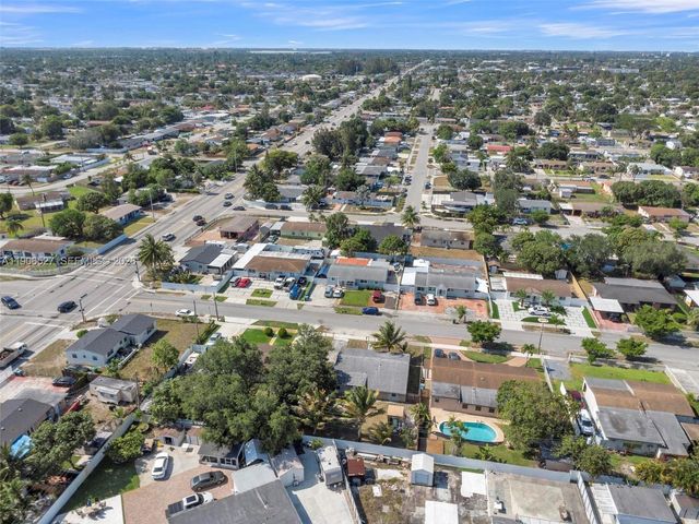 3610 NW 171st St, Miami Gardens, FL 33056