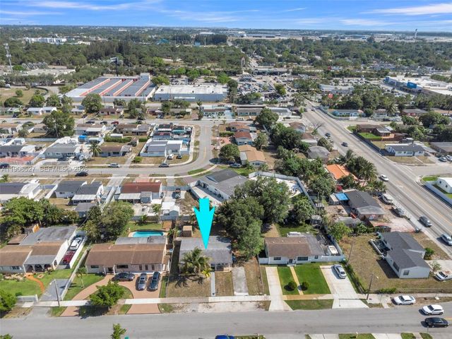 3610 NW 171st St, Miami Gardens, FL 33056