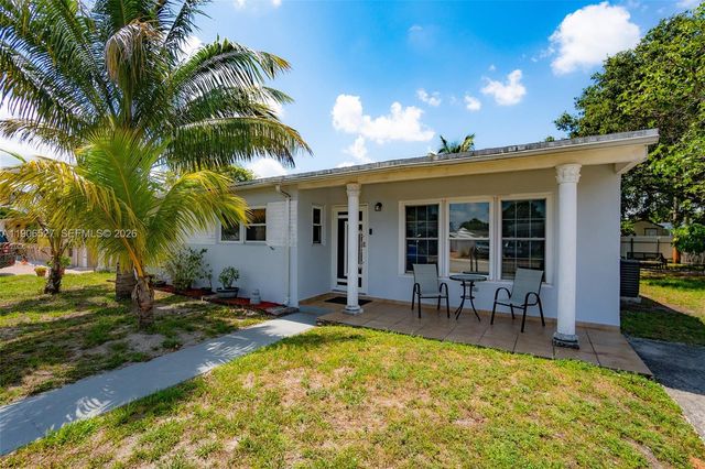 3610 NW 171st St, Miami Gardens, FL 33056