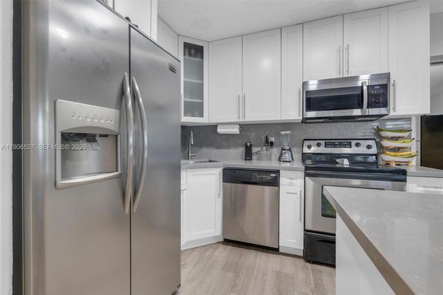 3610 NW 171st St, Miami Gardens, FL 33056