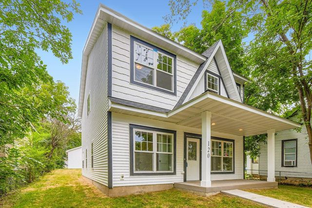 120 Case Avenue E, Saint Paul, MN 55117