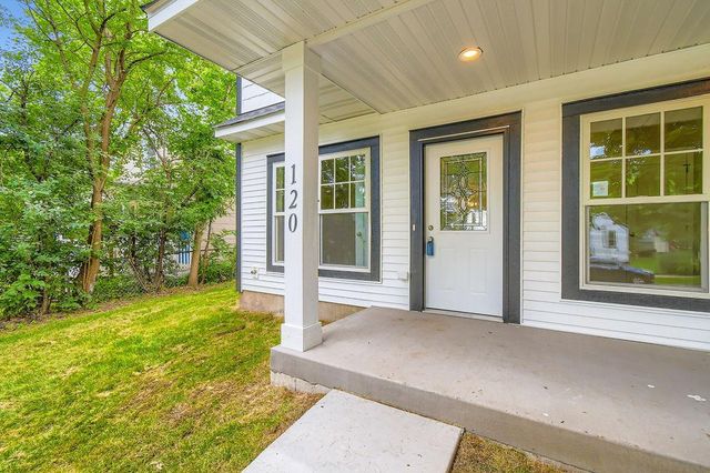 120 Case Avenue E, Saint Paul, MN 55117