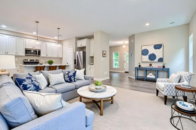 120 Case Avenue E, Saint Paul, MN 55117