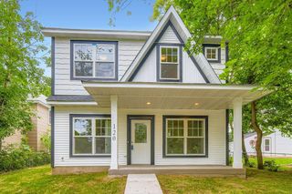 120 Case Avenue E, Saint Paul, MN 55117