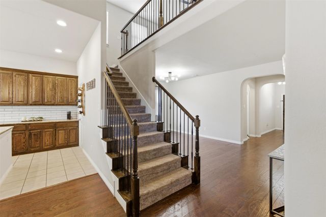 504 Neils Court, Arlington, TX 76002