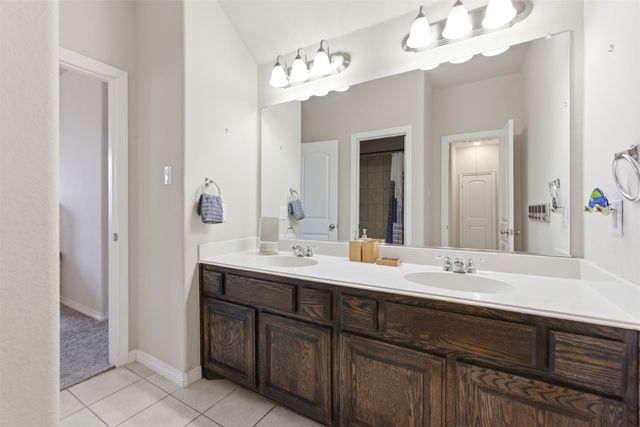 504 Neils Court, Arlington, TX 76002