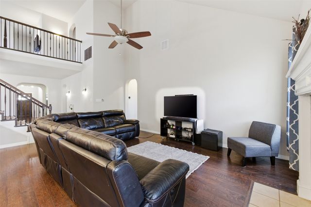 504 Neils Court, Arlington, TX 76002