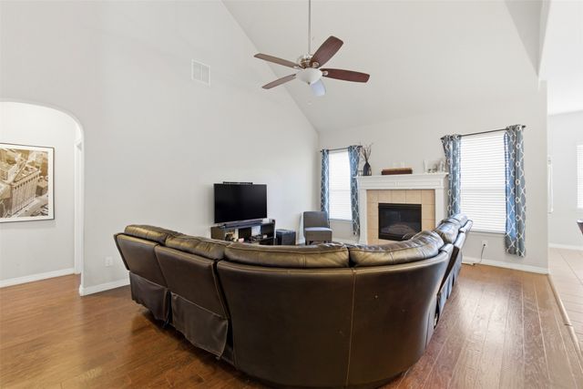 504 Neils Court, Arlington, TX 76002