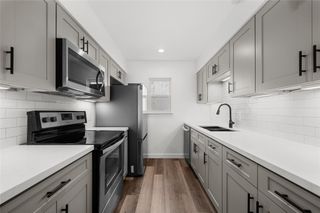 2744 Briarhurst Drive 33, Houston, TX 77057