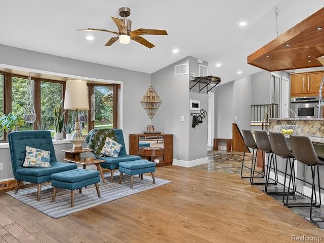 1320 Ellis Road, Ypsilanti, MI 48197