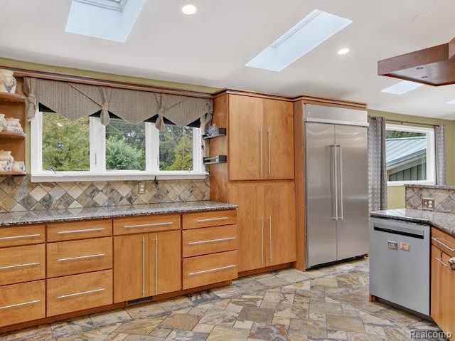 1320 Ellis Road, Ypsilanti, MI 48197