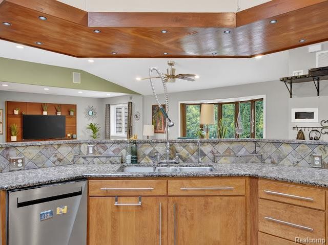 1320 Ellis Road, Ypsilanti, MI 48197