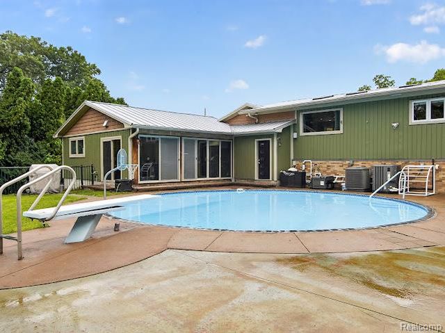 1320 Ellis Road, Ypsilanti, MI 48197