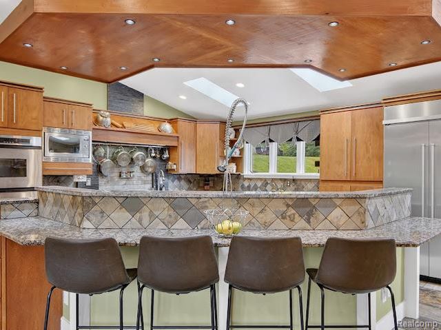 1320 Ellis Road, Ypsilanti, MI 48197