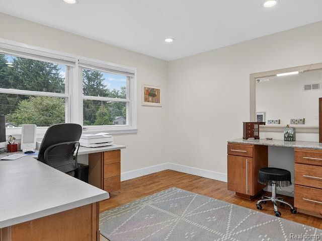 1320 Ellis Road, Ypsilanti, MI 48197
