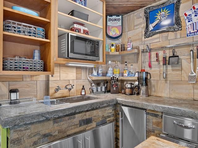 1320 Ellis Road, Ypsilanti, MI 48197