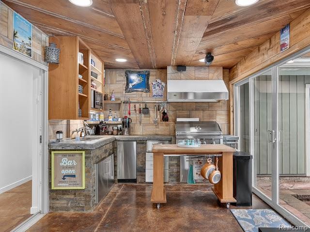 1320 Ellis Road, Ypsilanti, MI 48197