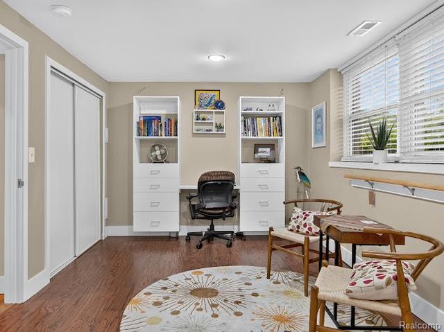 1320 Ellis Road, Ypsilanti, MI 48197