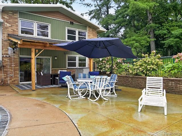 1320 Ellis Road, Ypsilanti, MI 48197