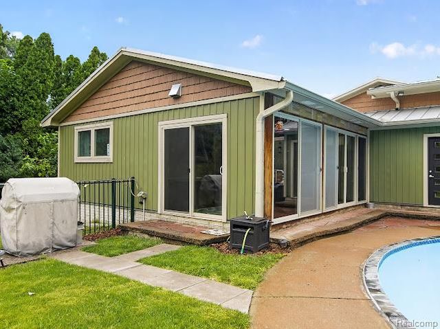 1320 Ellis Road, Ypsilanti, MI 48197