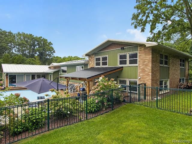 1320 Ellis Road, Ypsilanti, MI 48197