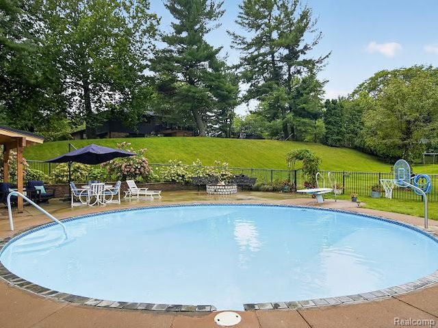 1320 Ellis Road, Ypsilanti, MI 48197