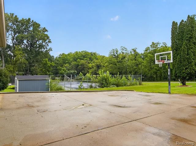 1320 Ellis Road, Ypsilanti, MI 48197