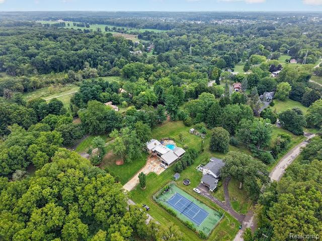 1320 Ellis Road, Ypsilanti, MI 48197