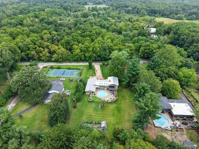 1320 Ellis Road, Ypsilanti, MI 48197