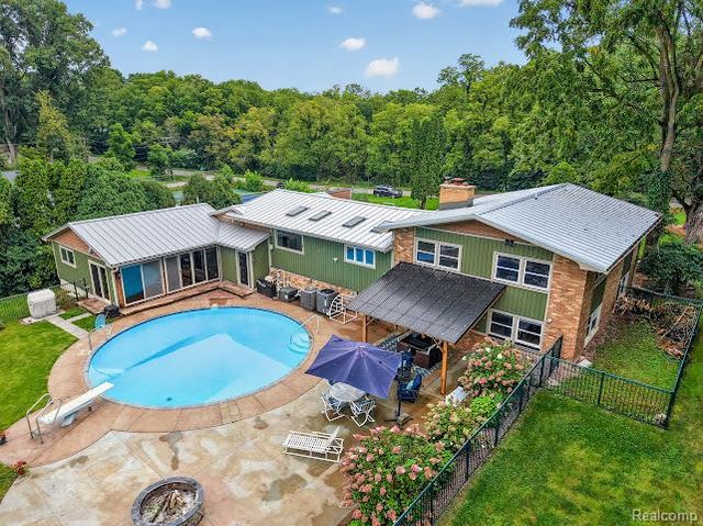 1320 Ellis Road, Ypsilanti, MI 48197