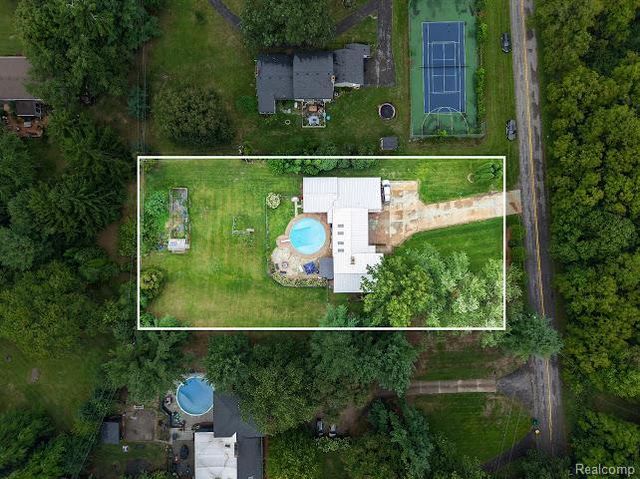 1320 Ellis Road, Ypsilanti, MI 48197